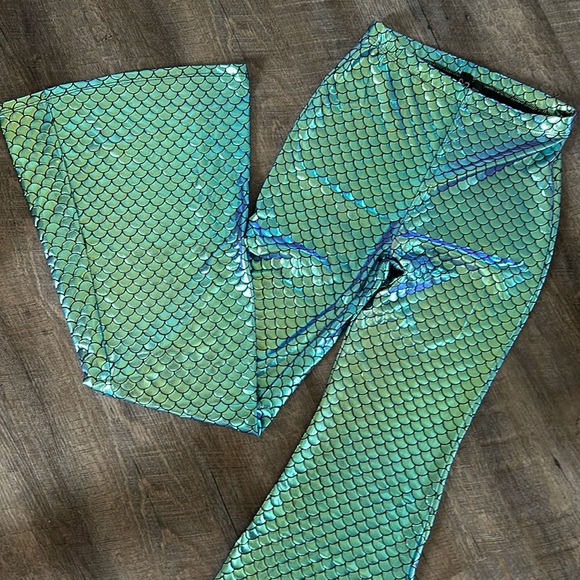 Women’s mermaid flare pants - Picture 1 of 3